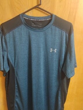 Under Armour Men's Heather Blue and Black Performance T-Shirt Size L